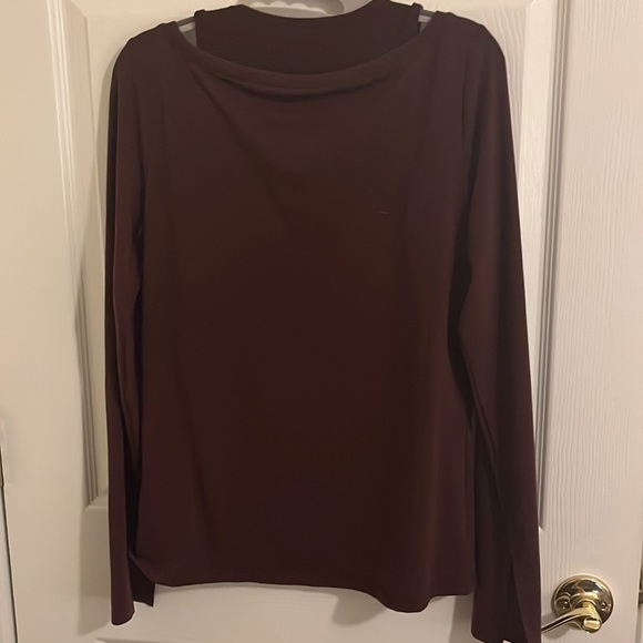 Athleta Essence Groove2-in-1 Long Sleeve & Built-in Tank Top Shirt. Small. - Picture 8 of 8